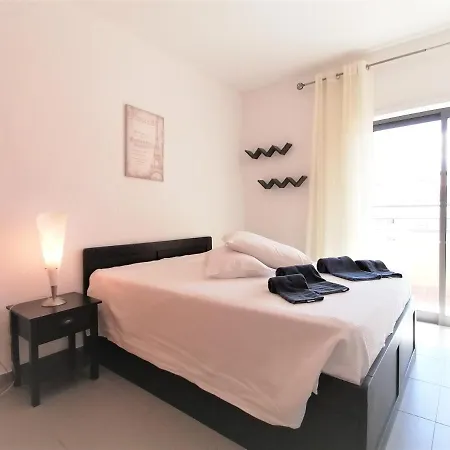 Paraiso Sol Rocha Luxurious بورتيماو